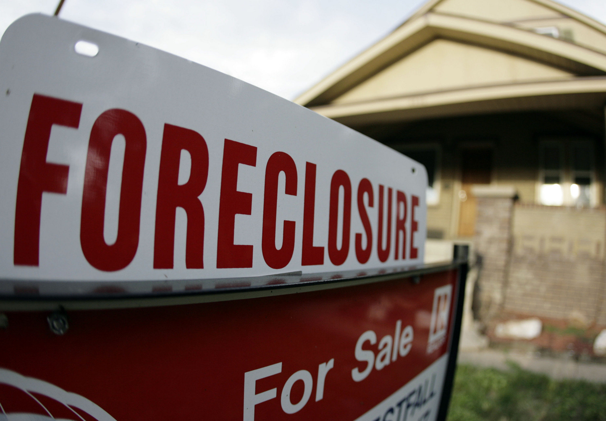 Foreclosure sign