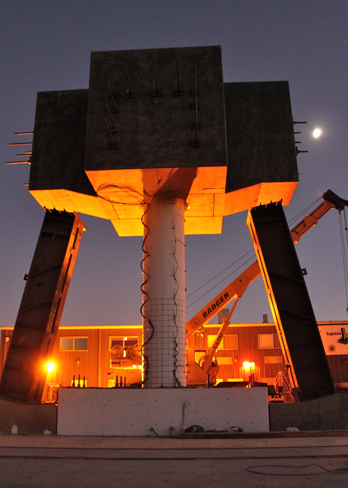 Bridge column tested