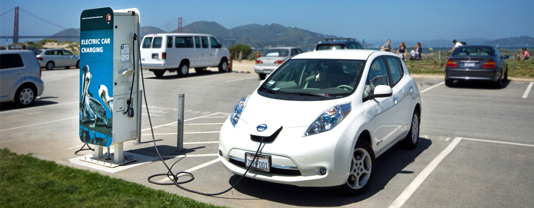 Electric vehicle charging station