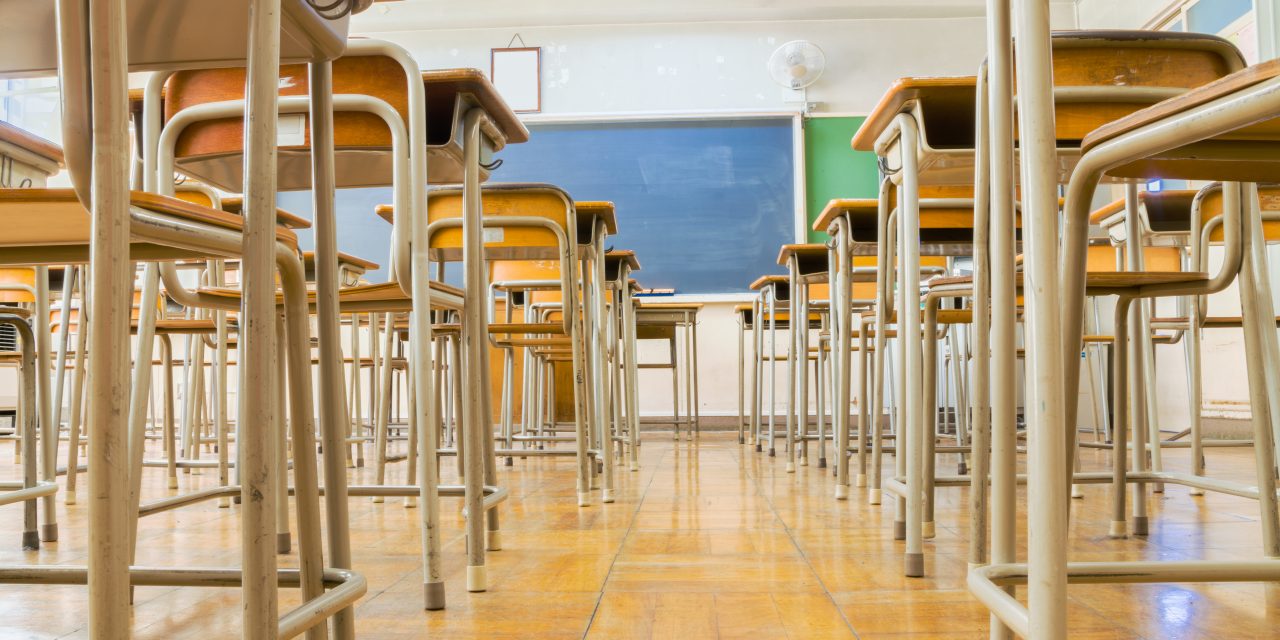 Teachers unions and charter school advocates are battling for the future of California’s classrooms. (Image by Thinkstock)