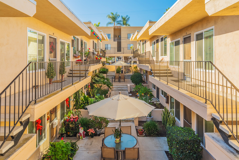 Apartments at 4560 Florida St.