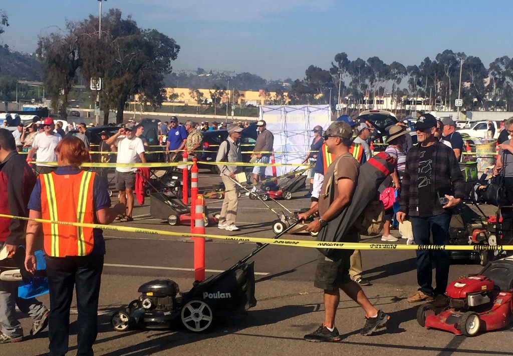 Lawnmower exchange crowd from last year.