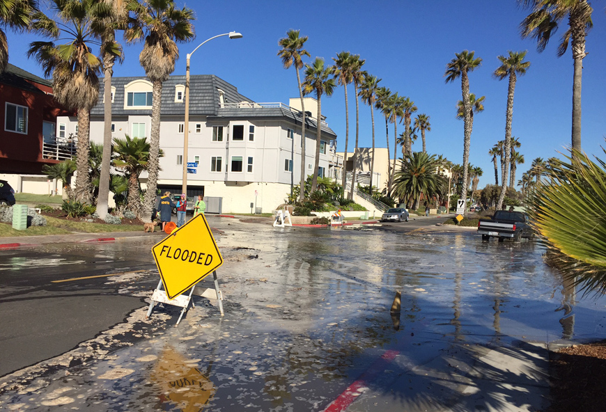  Flooding at Cortez Avenue and Seacoast Drive during an El Niño event on Dec. 12, 2015. (Photo: Chris Helmer, city of Imperial Beach)