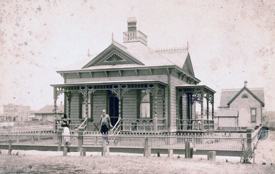 The Graves House, c. 1887. (Courtesy Coons Collection)