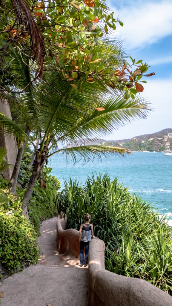 Walking the pathway overlooking the Bay of Zihuatanejo.