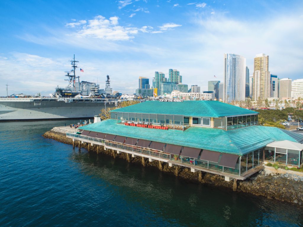 In 1989, The Fish Market opened in Downtown San Diego. The downtown location quickly became the flagship restaurant offering every type of dining experience including a Sushi Bar, Retail Seafood Counter and Oyster Bar as well as the Top of the Market – a fine dining restaurant located upstairs.