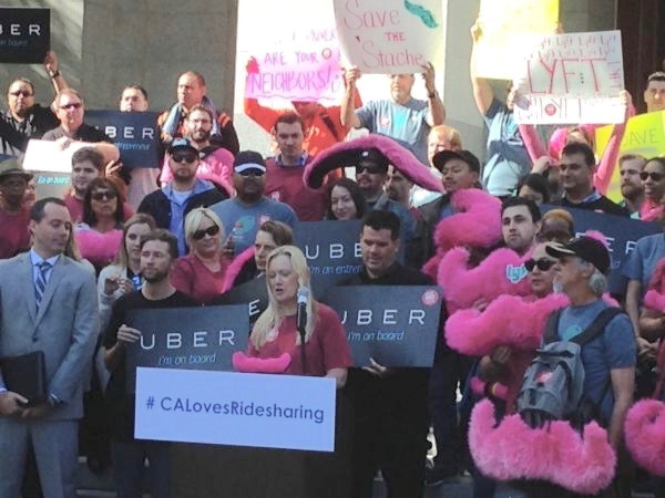 Gig economy workers rally at the Capitol in 2014.