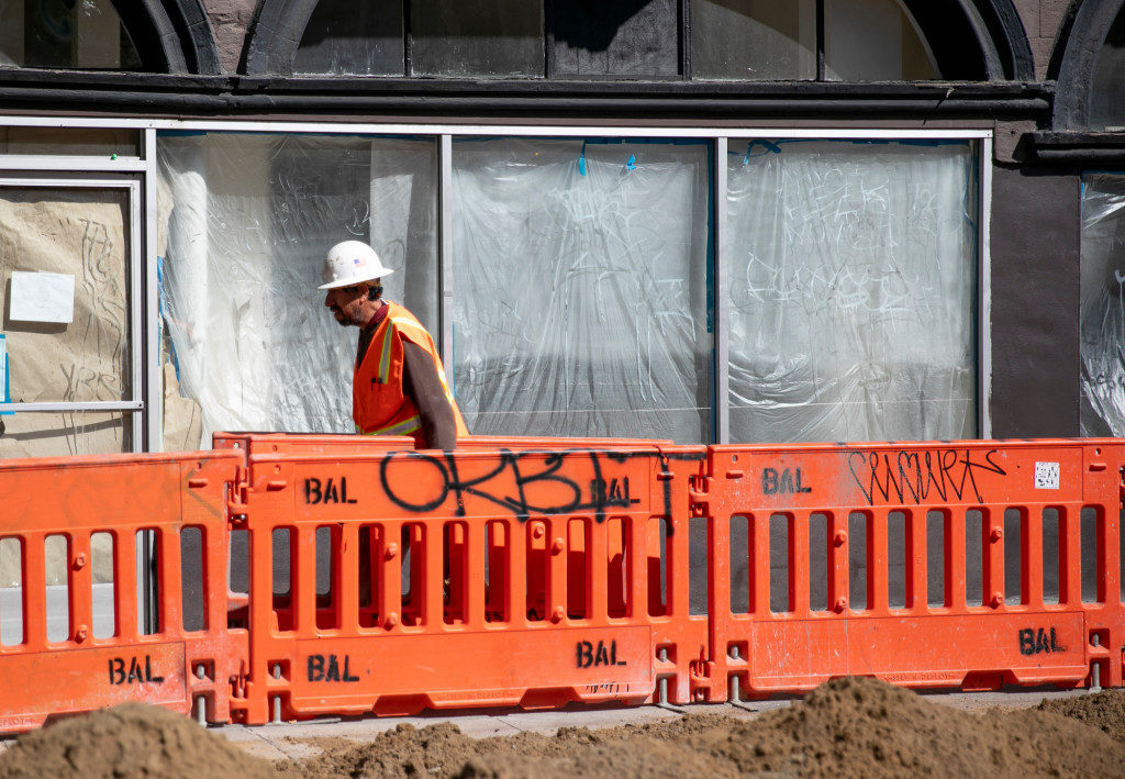 A construction worker in San Francisco on March 25. (Photo by Anne Wernikoff for CalMatters)
