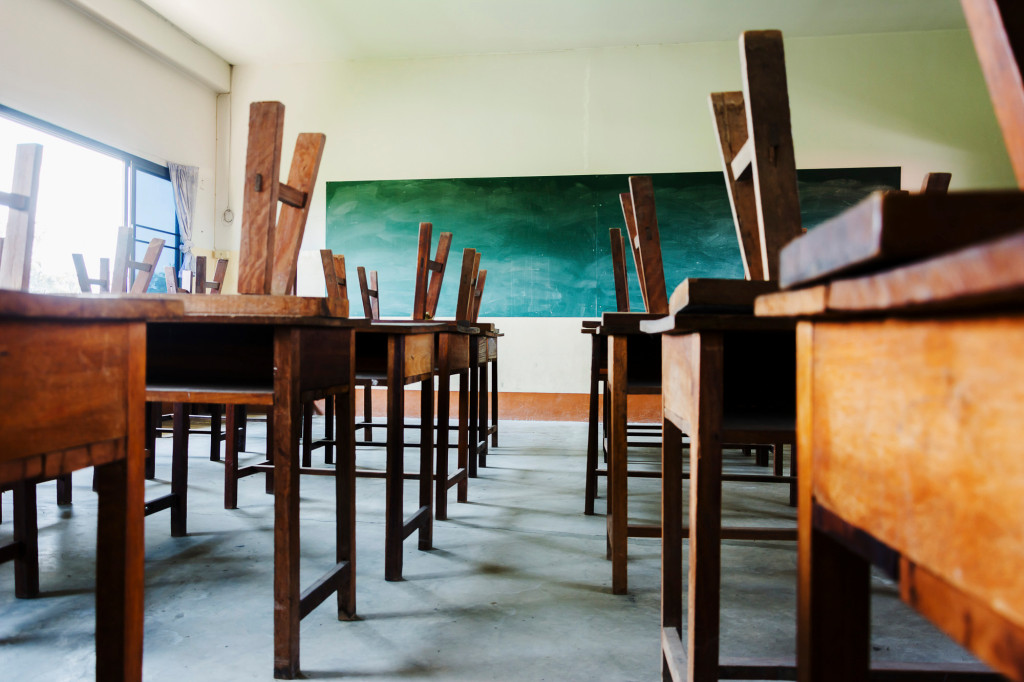 Some school districts may delay their fall semesters due to budget cuts. (Image via iStock)