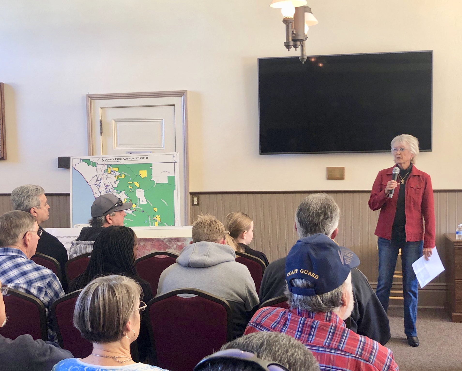 Meeting with constituents in 2019. Jacob has been regularly holding coffees across her 2nd District since 1993.