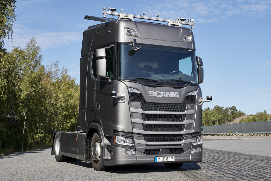 The first route in Sweden will use Scania trucks.