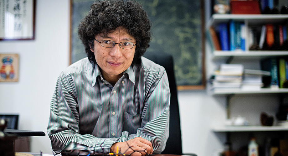Pioneering chemist Professor Jin-Quan Yu